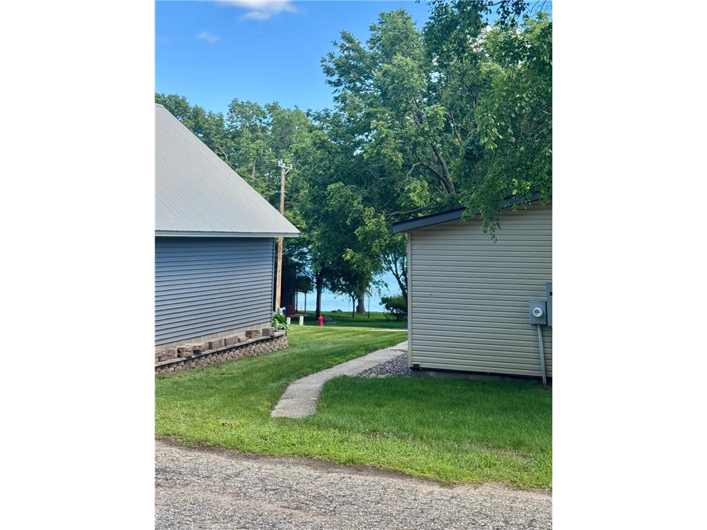 8400 N Shore Drive New London Twp MN 56288 - Green 7096757 image20
