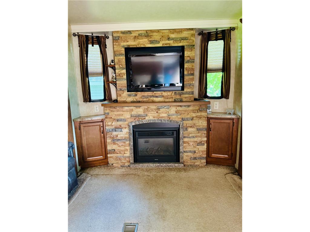 8400 N Shore Drive New London Twp MN 56288 - Green 7096757 image5