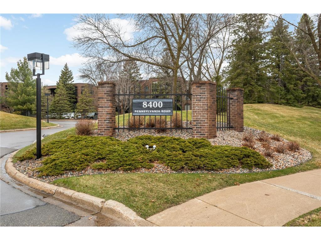 8400 Pennsylvania Road #130 Bloomington MN 55438 7051611 image1