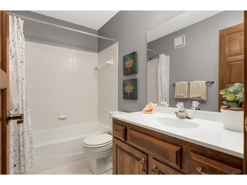 8400 Pennsylvania Road #130 Bloomington MN 55438 7051611 image17