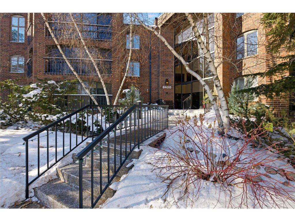 8400 Pennsylvania Road #227 Bloomington MN 55438 7016070 image1