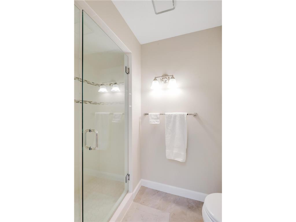 8400 Pennsylvania Road #328 Bloomington MN 55438 7029302 image16