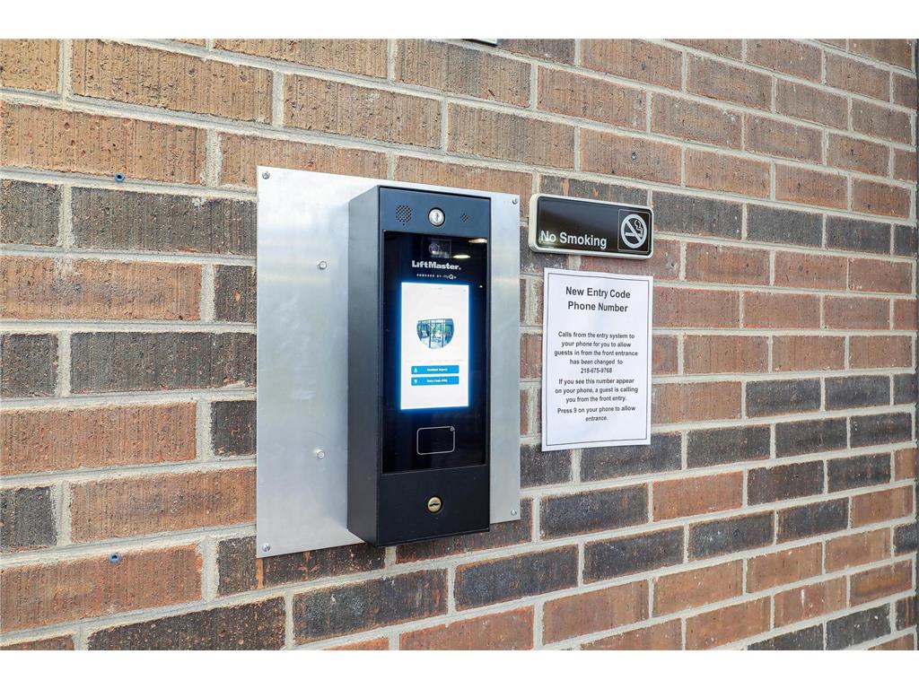 8400 Pennsylvania Road #328 Bloomington MN 55438 7029302 image24