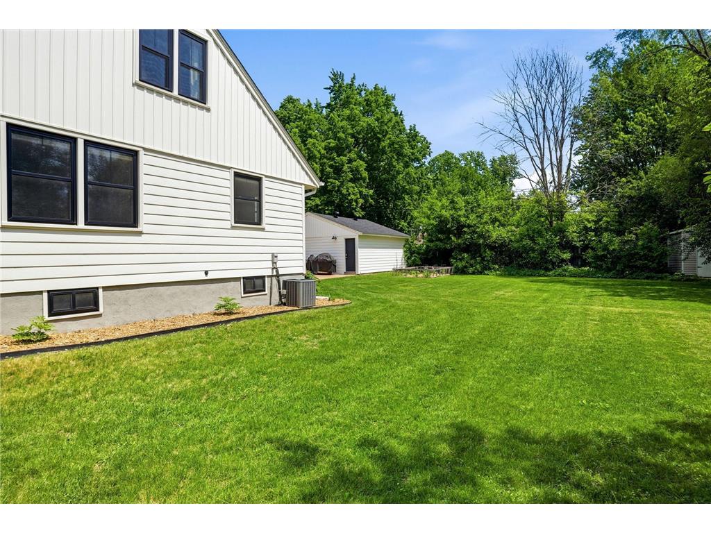 8401 15th Avenue S Bloomington MN 55425 7083229 image30