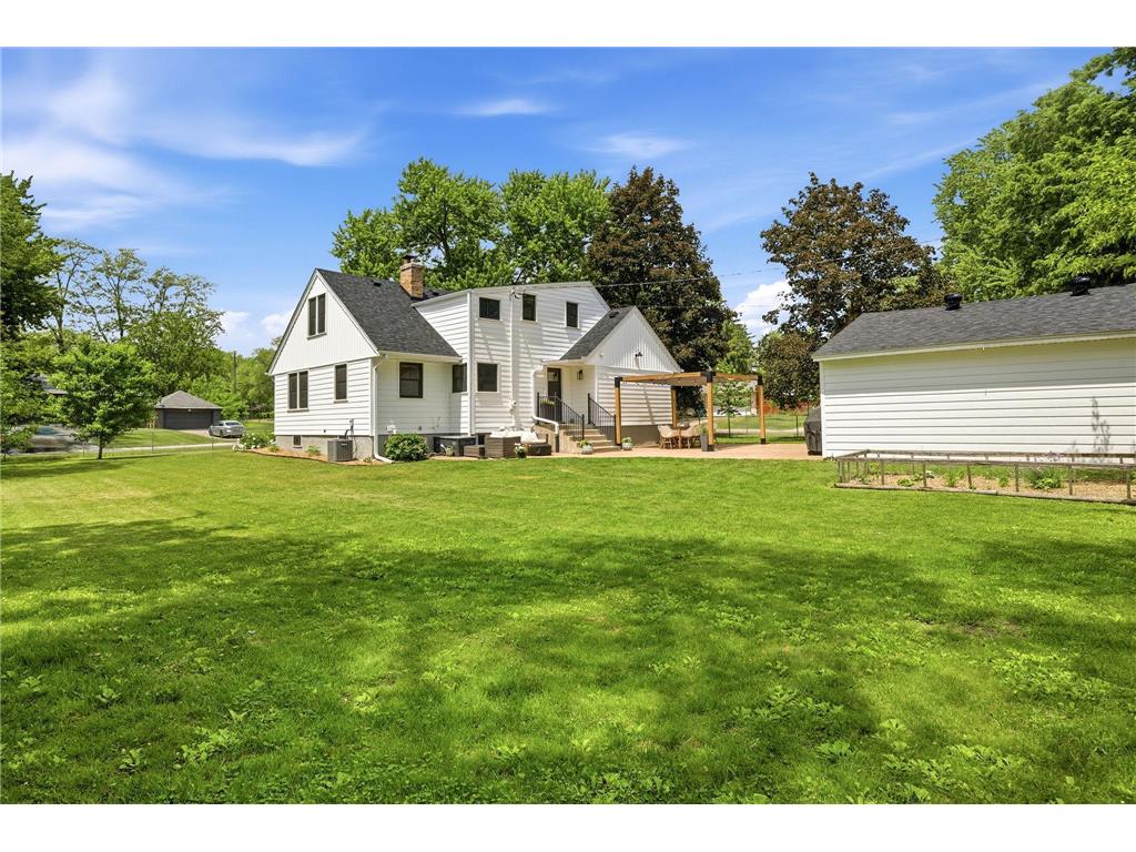 8401 15th Avenue S Bloomington MN 55425 7083229 image31