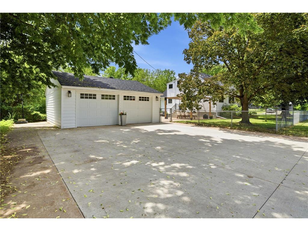 8401 15th Avenue S Bloomington MN 55425 7083229 image36