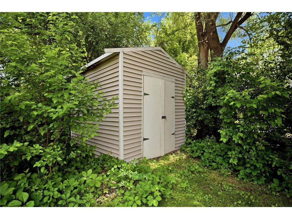 8401 15th Avenue S Bloomington MN 55425 7083229 image37
