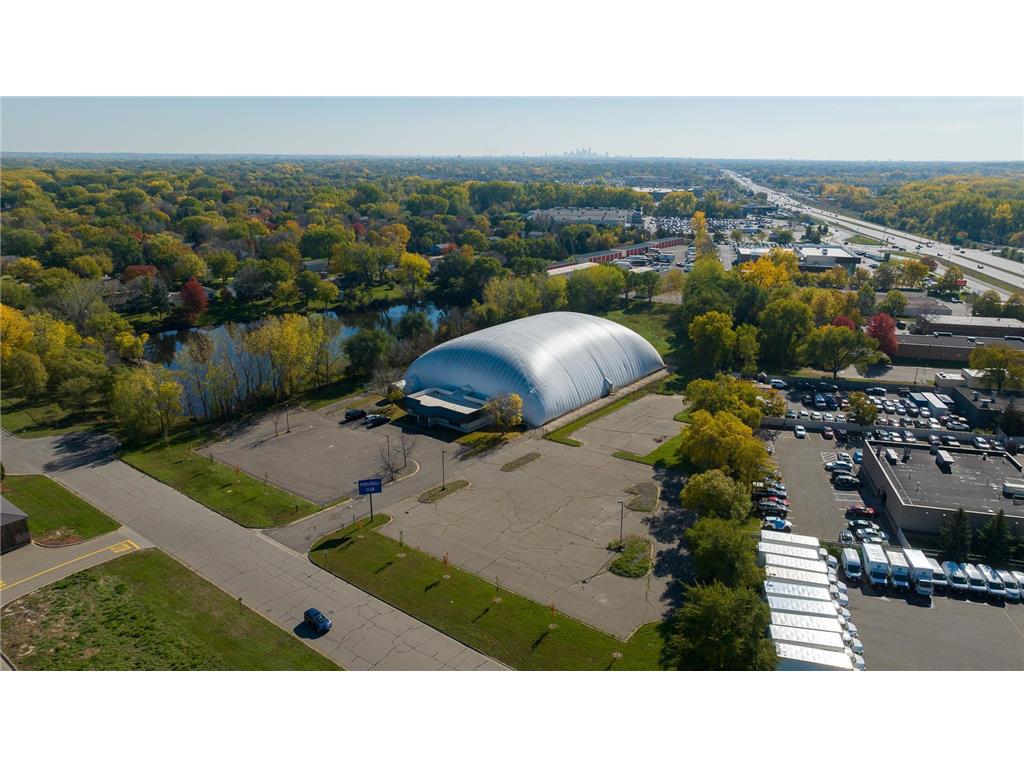 8401 83rd Avenue N Brooklyn Park MN 55445 6441527 image1