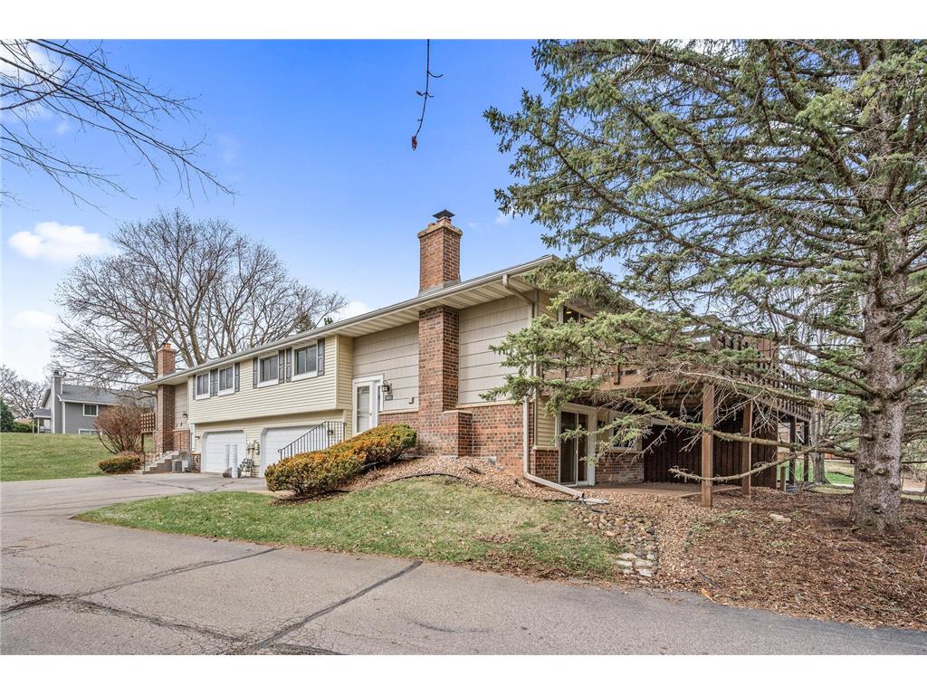 8401 W 97 1/2 Street Bloomington MN 55438 6670858 image1