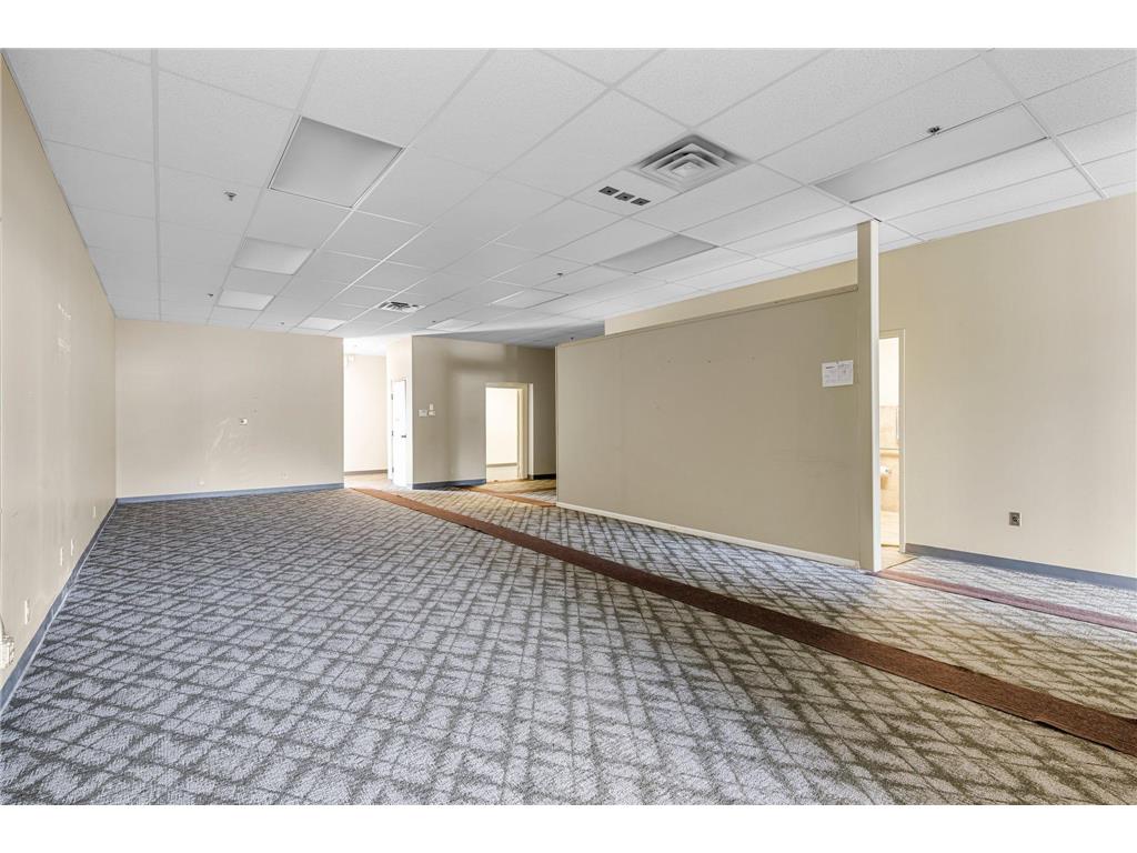 8401 W Broadway Avenue Brooklyn Park MN 55445 6740263 image10