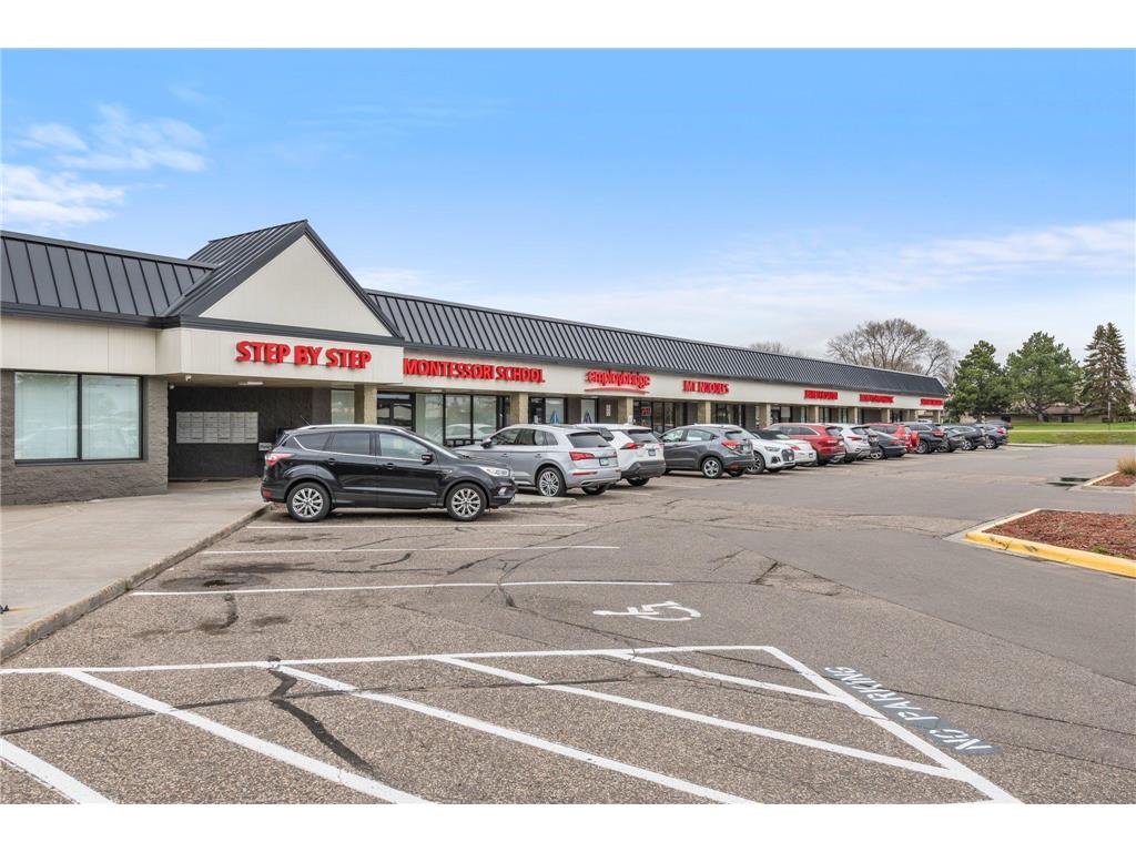 8401 W Broadway Avenue Brooklyn Park MN 55445 6740263 image6