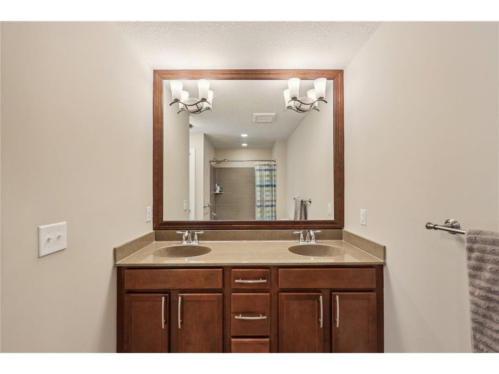 8402 Jonquil Lane N Maple Grove MN 55369 7039553 image24
