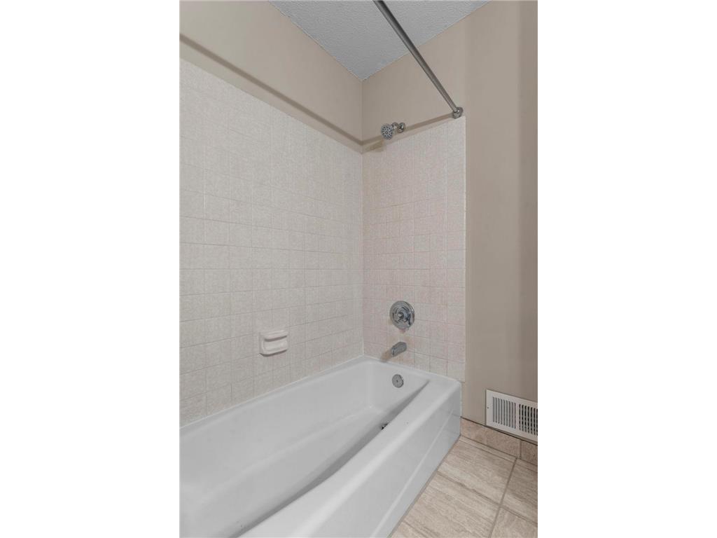 8405 137th Court Apple Valley MN 55124 7077815 image21