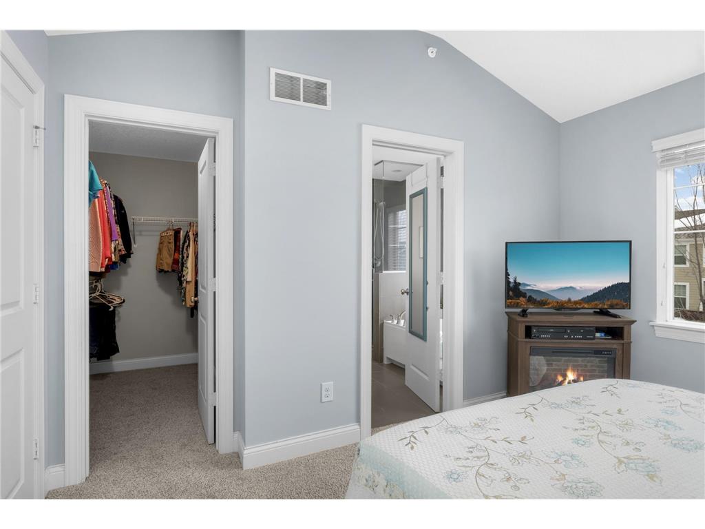 8406 Jonquil Lane N Maple Grove MN 55369 7009025 image10