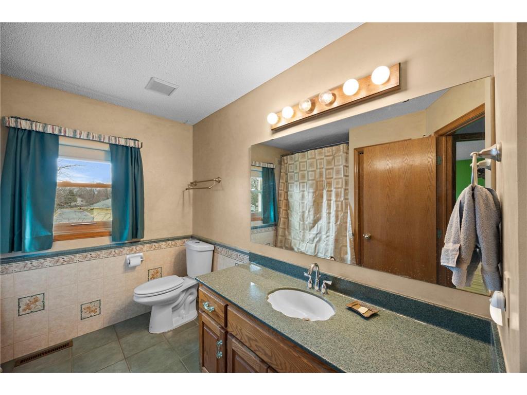 8407 Norway Street NW Coon Rapids MN 55433 7008393 image11