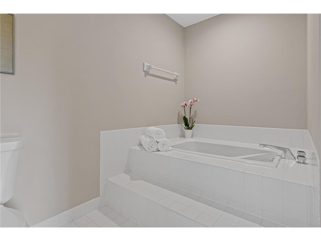 8408 Xylon Circle S Bloomington MN 55438 7094670 image25