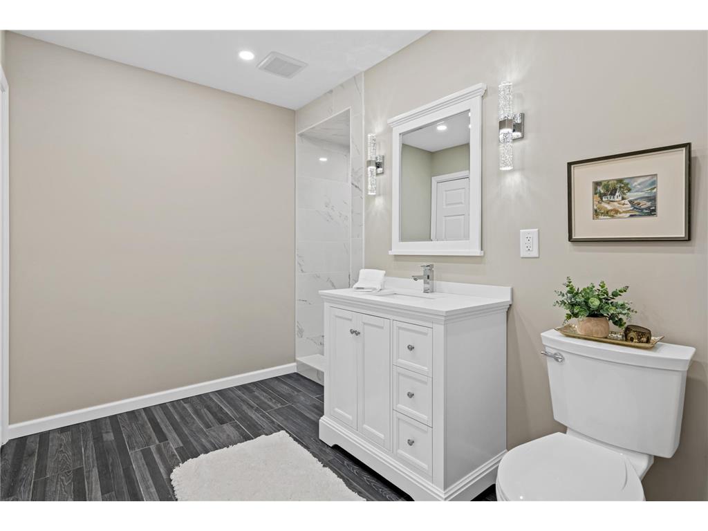 8408 Xylon Circle S Bloomington MN 55438 7094670 image35