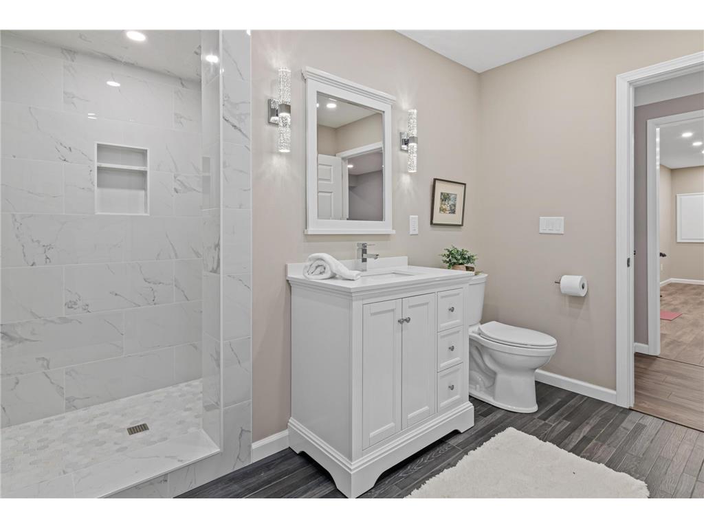 8408 Xylon Circle S Bloomington MN 55438 7094670 image36