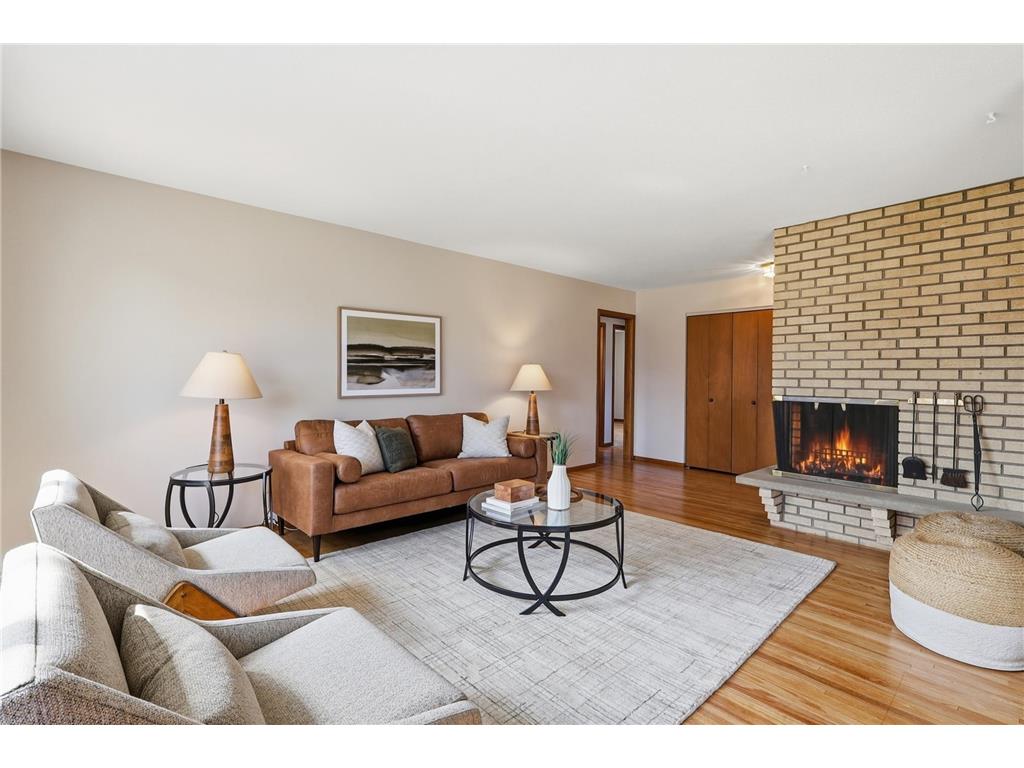 8409 32nd Place N Crystal MN 55427 7046194 image1