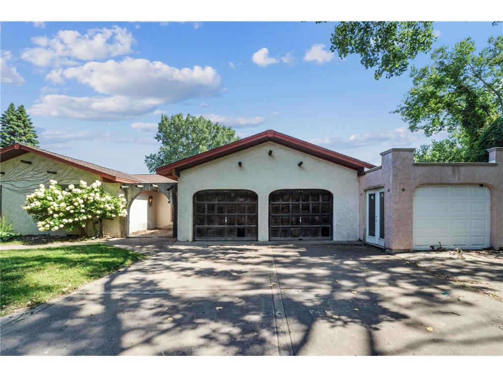 8409 Bayridge Circle Bloomington MN 55438 6780207 image1