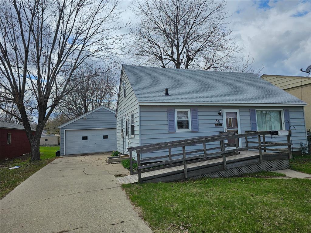 841 Clement Street Worthington MN 56187 6362469 image1