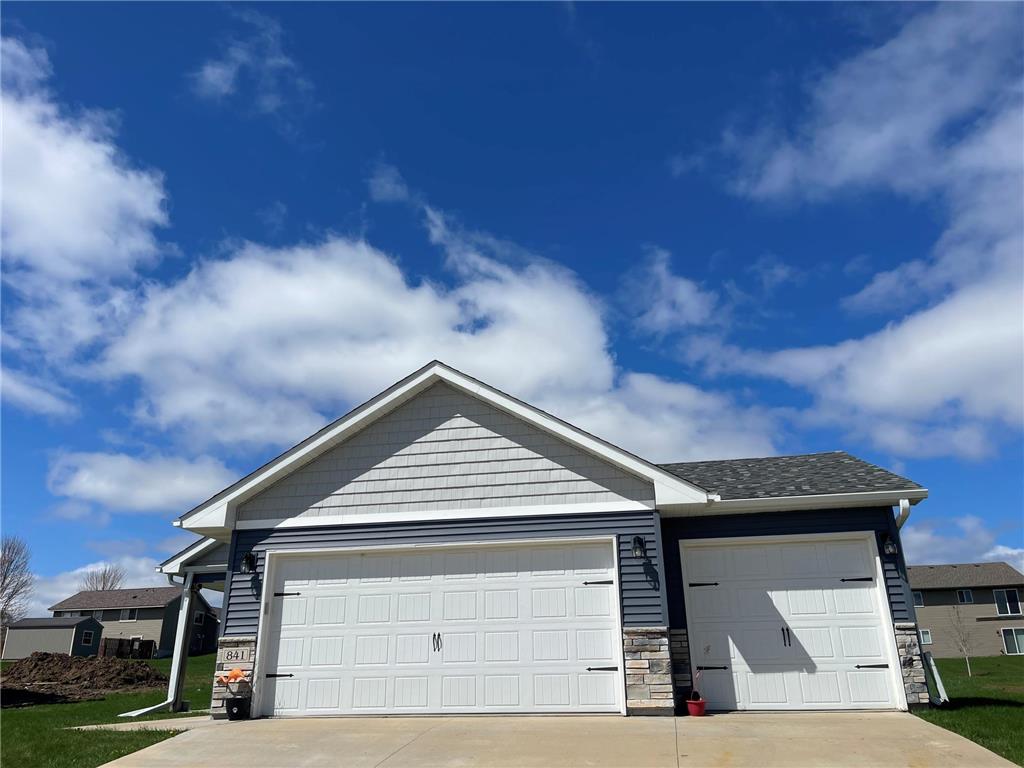 841 N Grant Street Ellsworth WI 54011 6686901 image1
