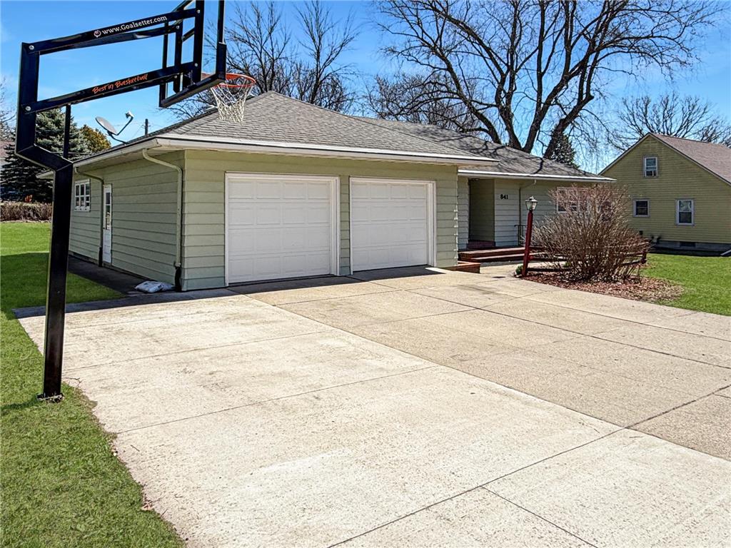 841 Redwood Drive Fairmont MN 56031 7053777 image2