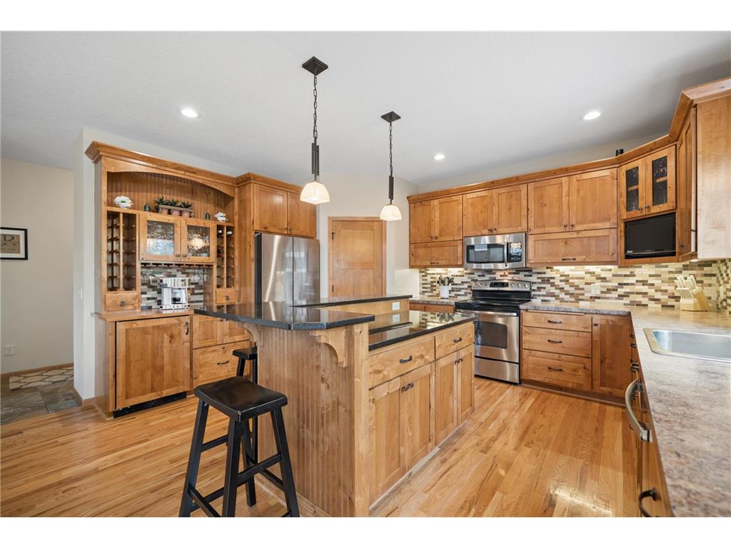 8410 151st Street Savage MN 55378 7044697 image1