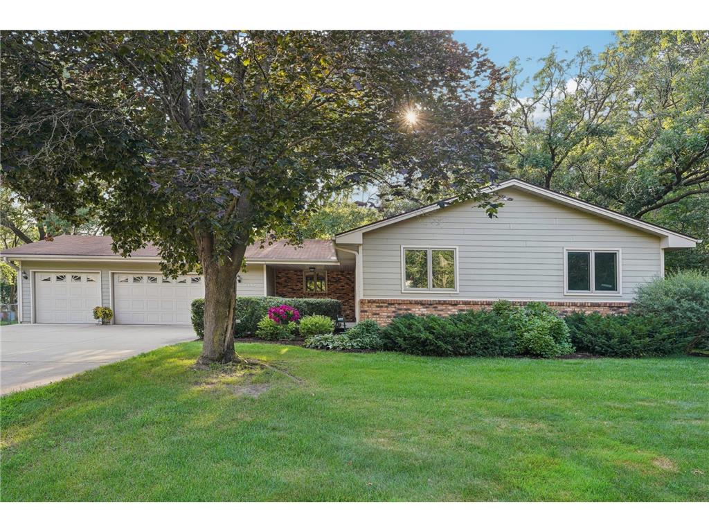 8410 Knollwood Drive Mounds View MN 55112 6565617 image1