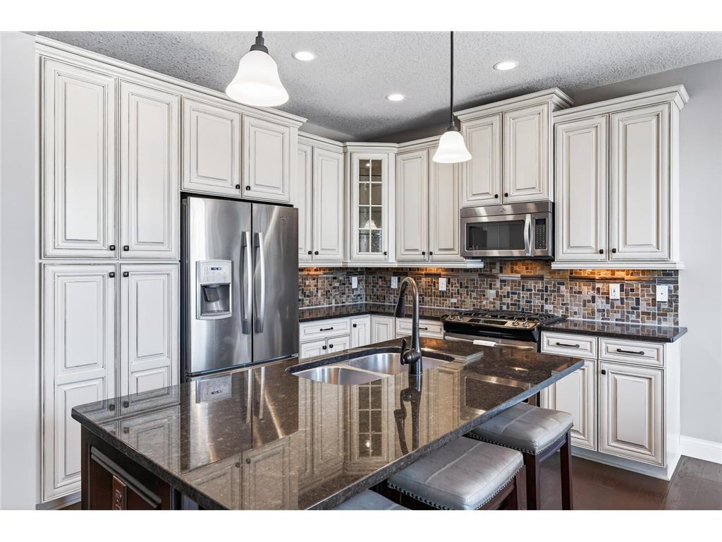 8411 Larch Lane N Maple Grove MN 55369 7022390 image1