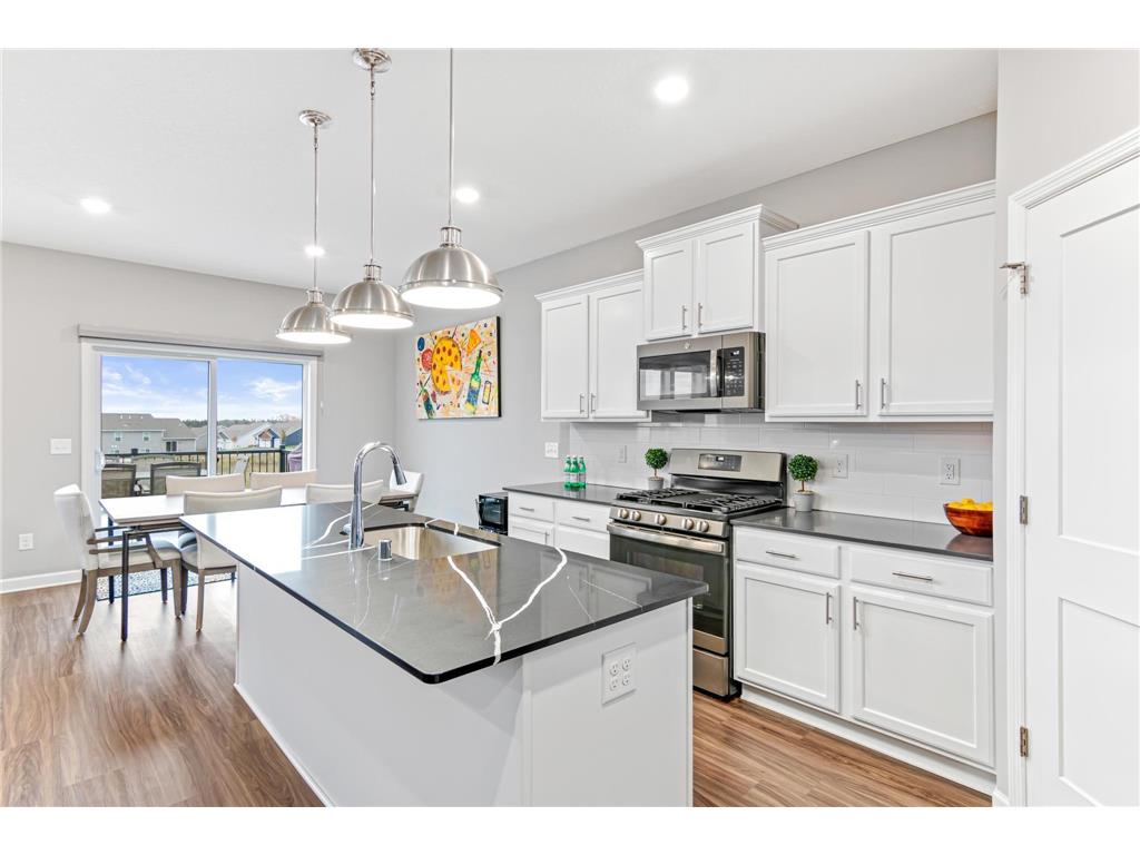 8411 Yearling Drive Woodbury MN 55129 6456913 image1