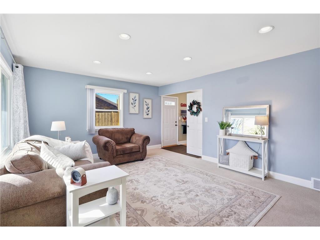 8412 4th Avenue S Bloomington MN 55420 7053635 image3
