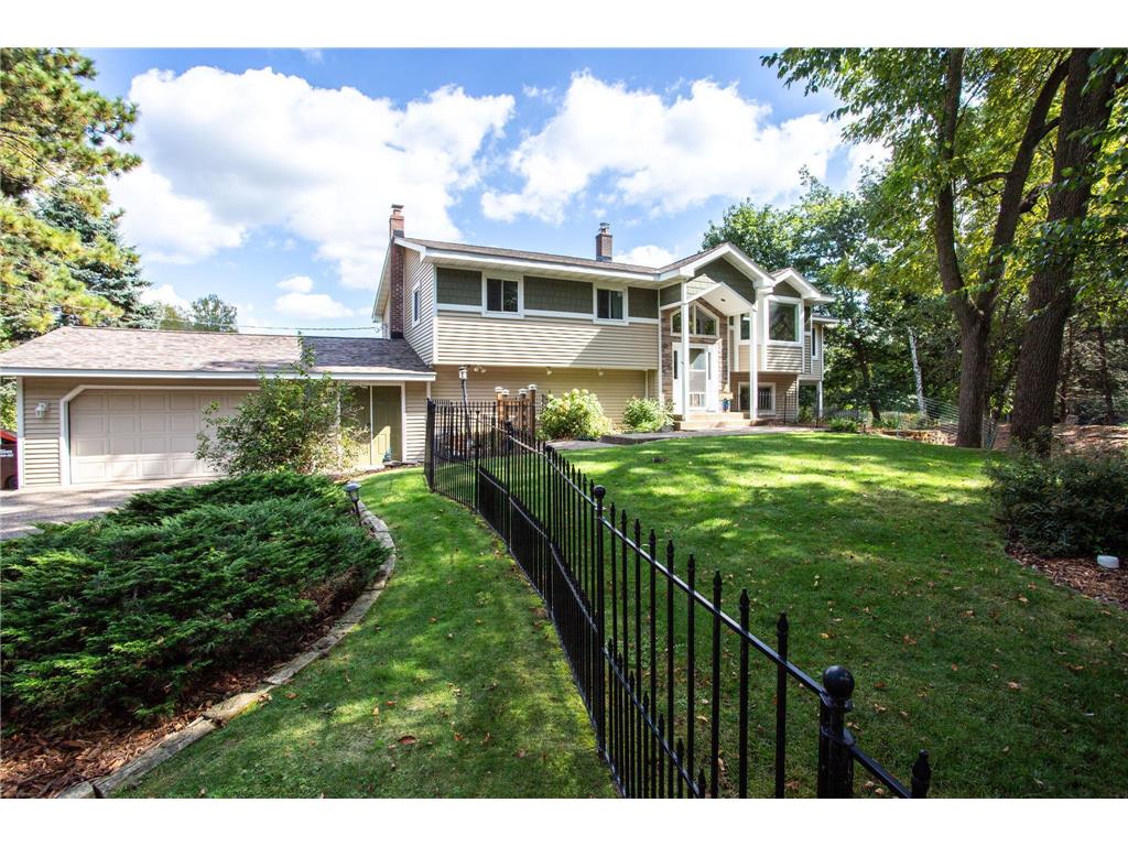 8415 Deer Pond Trail N Lake Elmo MN 55042 - Jane 6602174 image1