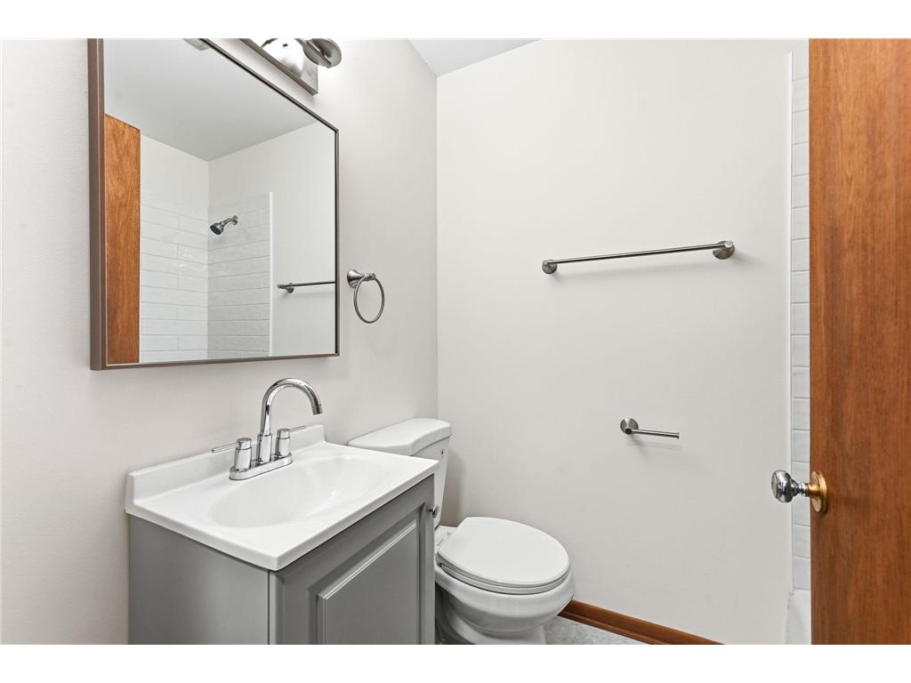 8416 Meadow Lake Road N New Hope MN 55428 6825934 image15