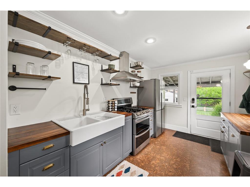 842 Randolph Avenue Saint Paul MN 55102 7020343 image11