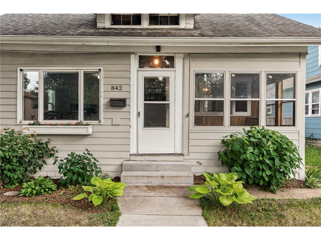 842 Randolph Avenue Saint Paul MN 55102 7020343 image2