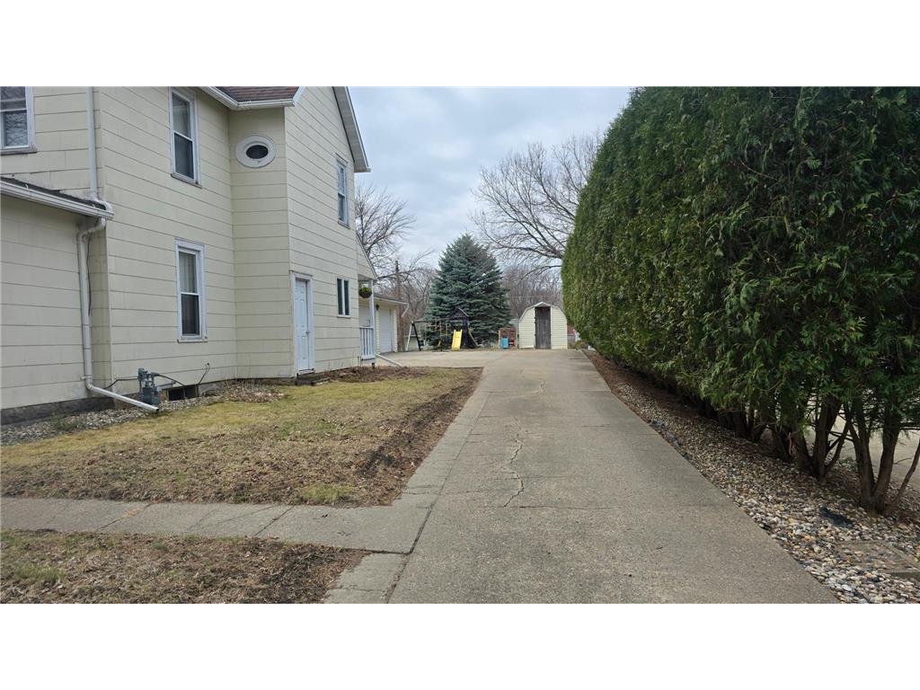 842 S Prairie Avenue Fairmont MN 56031 7050673 image2