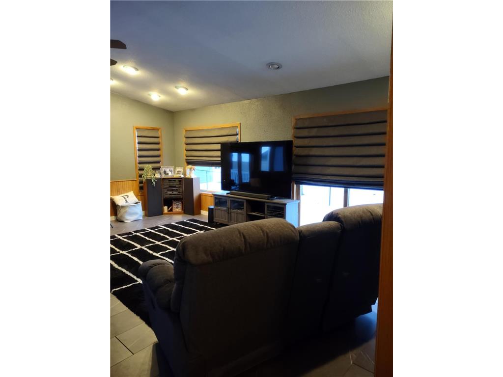 842 Western Avenue Madison MN 56256 7000450 image12