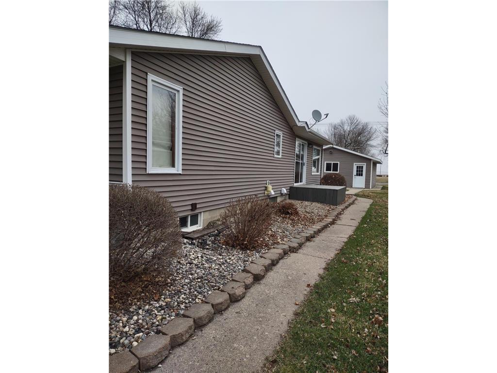 842 Western Avenue Madison MN 56256 7000450 image22