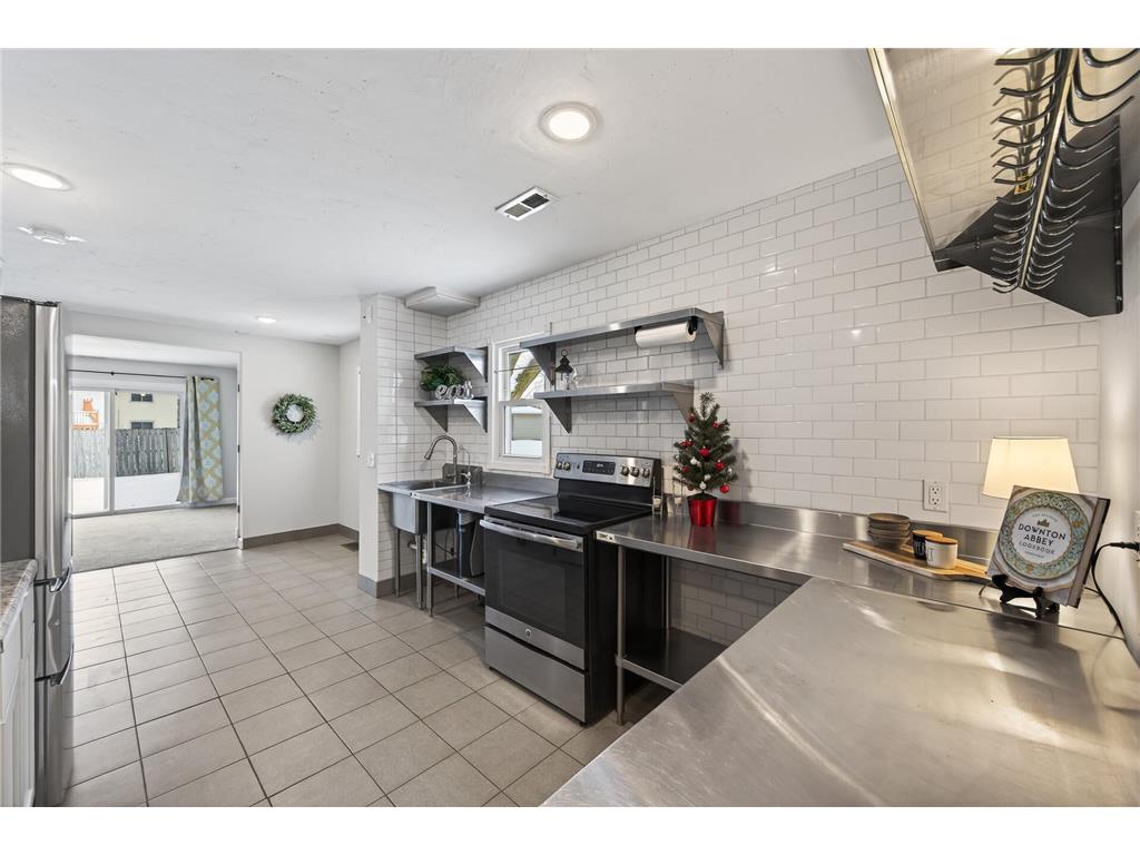 842 Woodgate Drive #211 Vadnais Heights MN 55127 6825553 image1