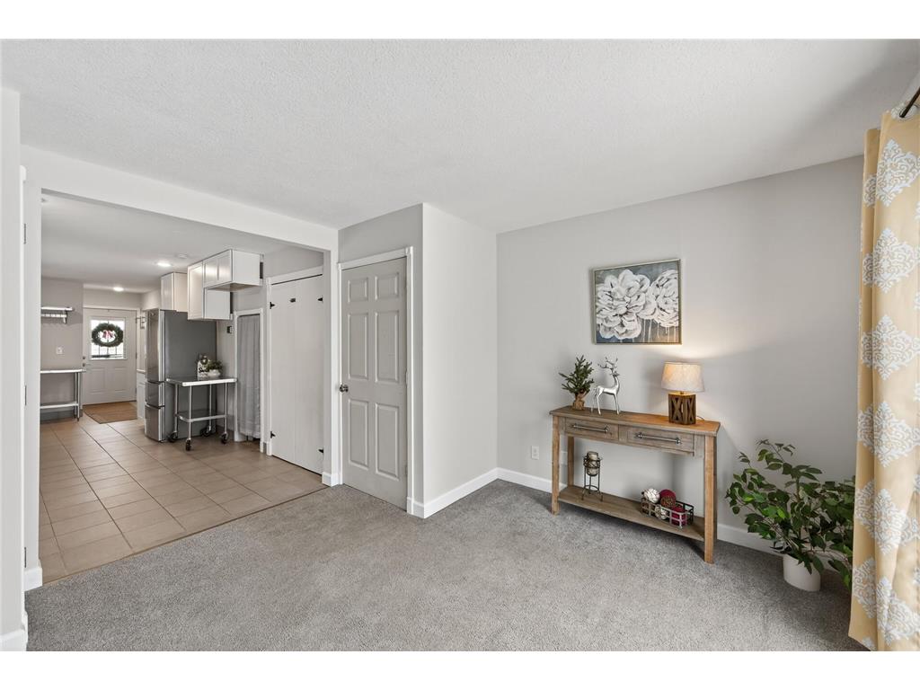 842 Woodgate Drive #211 Vadnais Heights MN 55127 6825553 image13