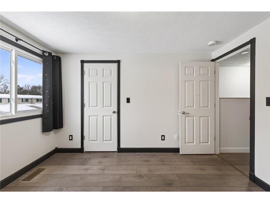 842 Woodgate Drive #211 Vadnais Heights MN 55127 6825553 image16