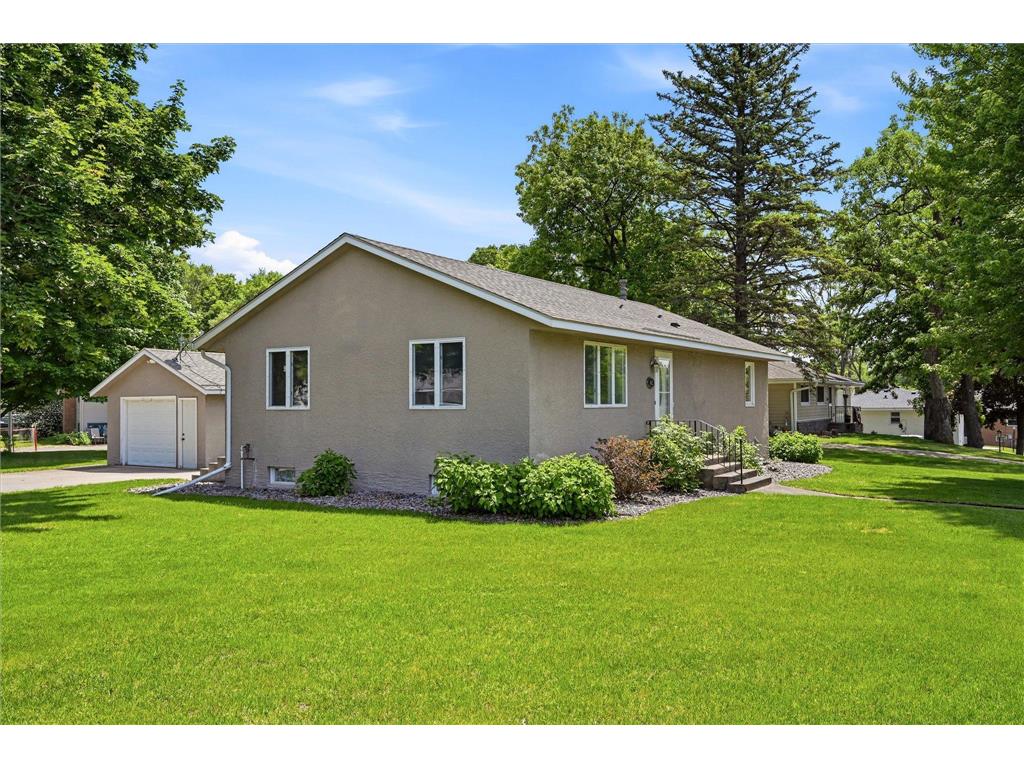842 Xenia Avenue NW Elk River MN 55330 7034291 image1
