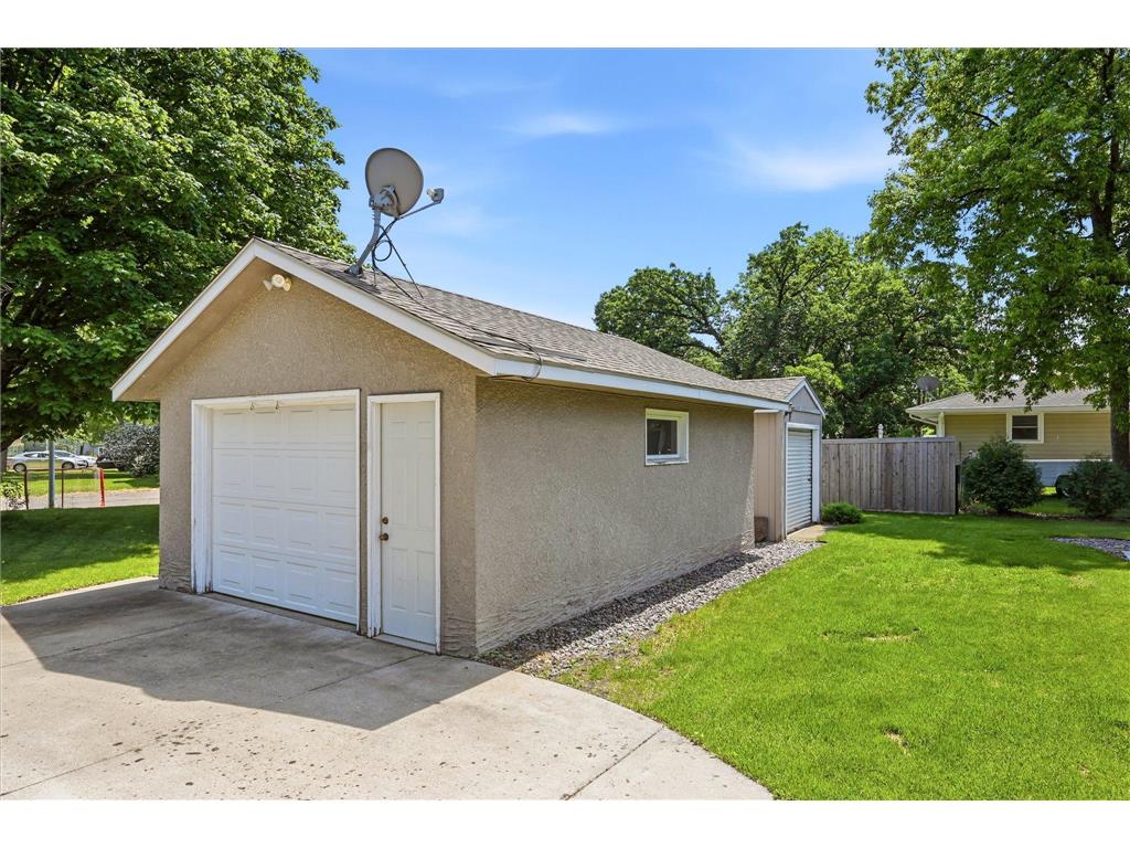 842 Xenia Avenue NW Elk River MN 55330 7034291 image10