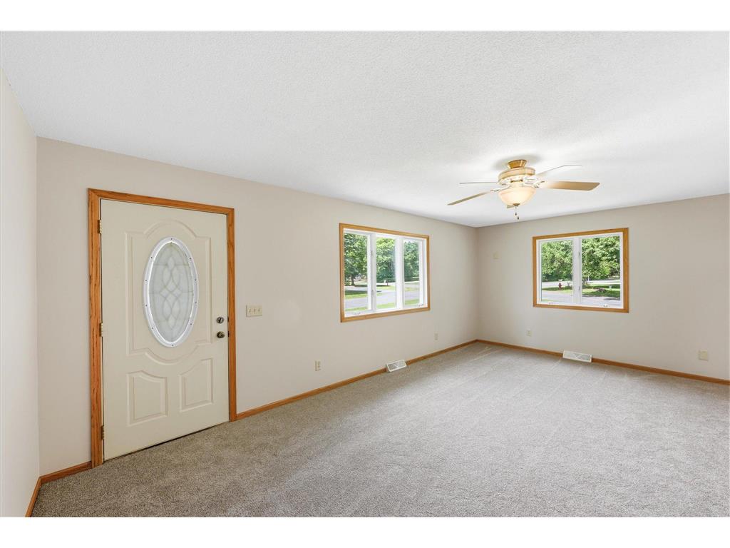 842 Xenia Avenue NW Elk River MN 55330 7034291 image11