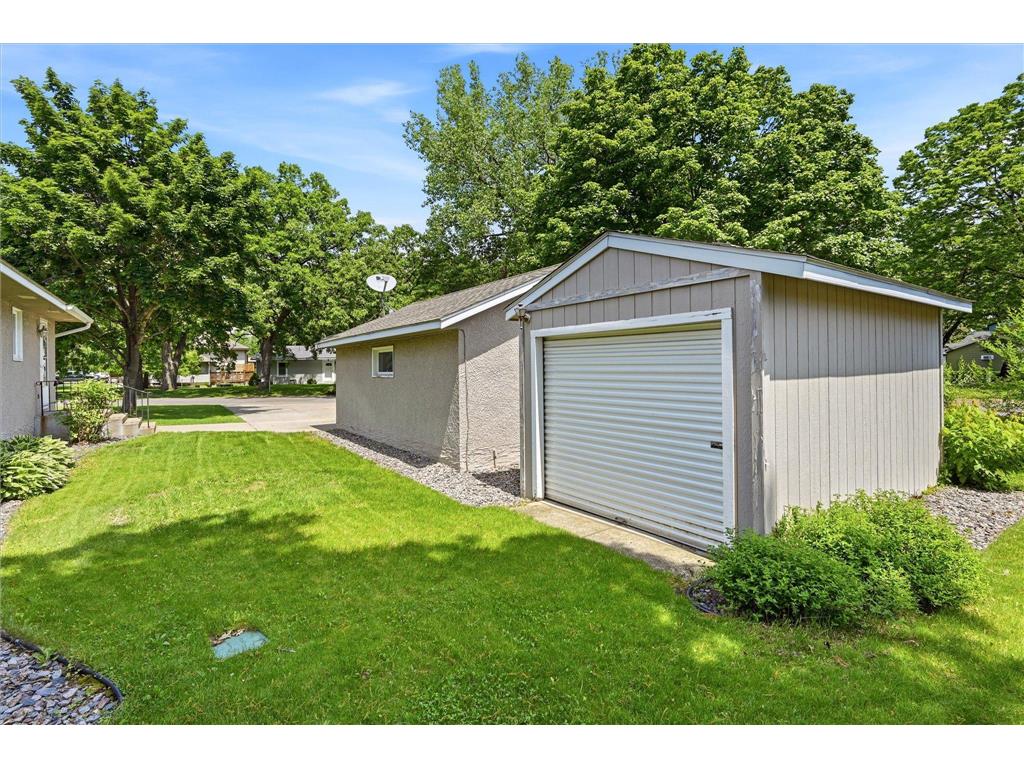 842 Xenia Avenue NW Elk River MN 55330 7034291 image6