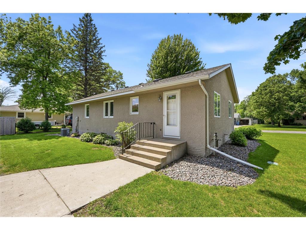 842 Xenia Avenue NW Elk River MN 55330 7034291 image8