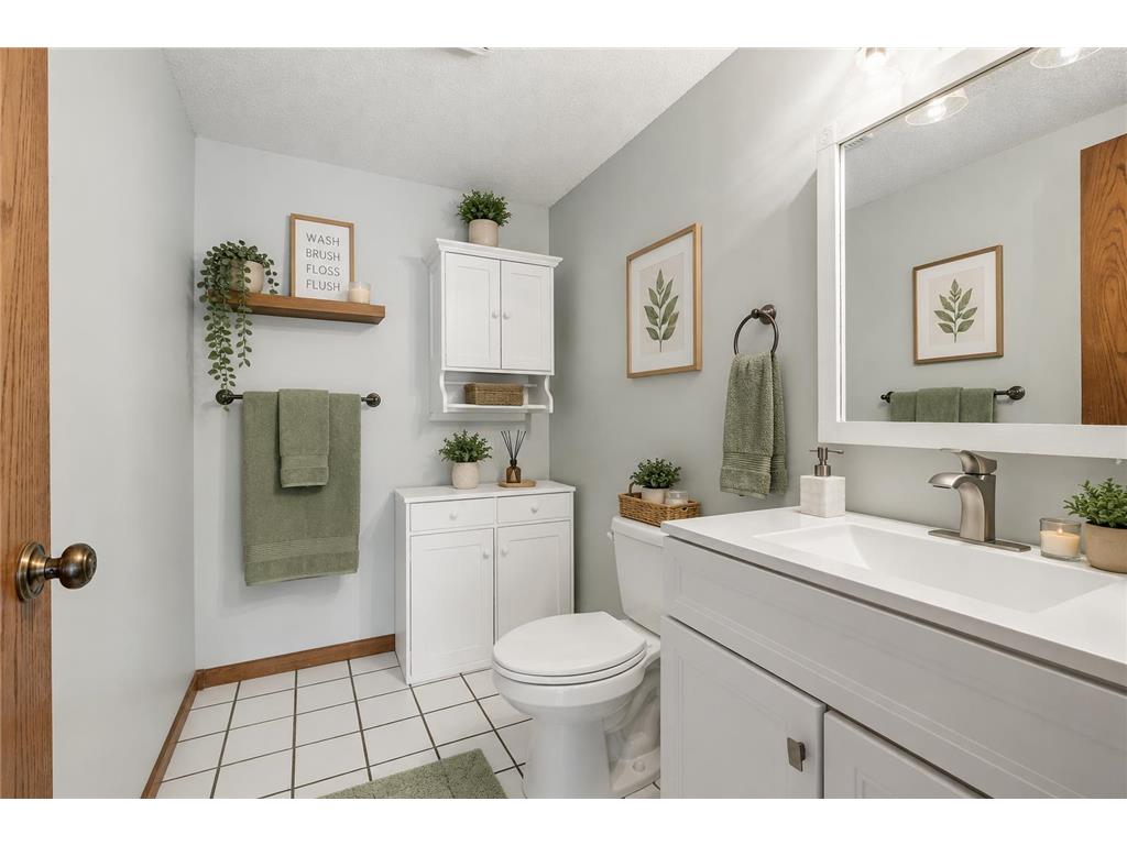 8420 Timberwood Court Woodbury MN 55125 7086243 image10