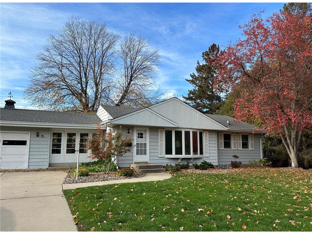 8422 Columbus Avenue S Bloomington MN 55420 6439041 image1
