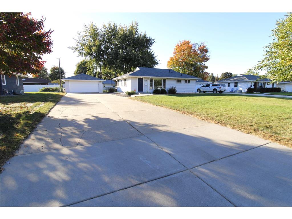 8424 5th Avenue S Bloomington MN 55420 6614027 image1